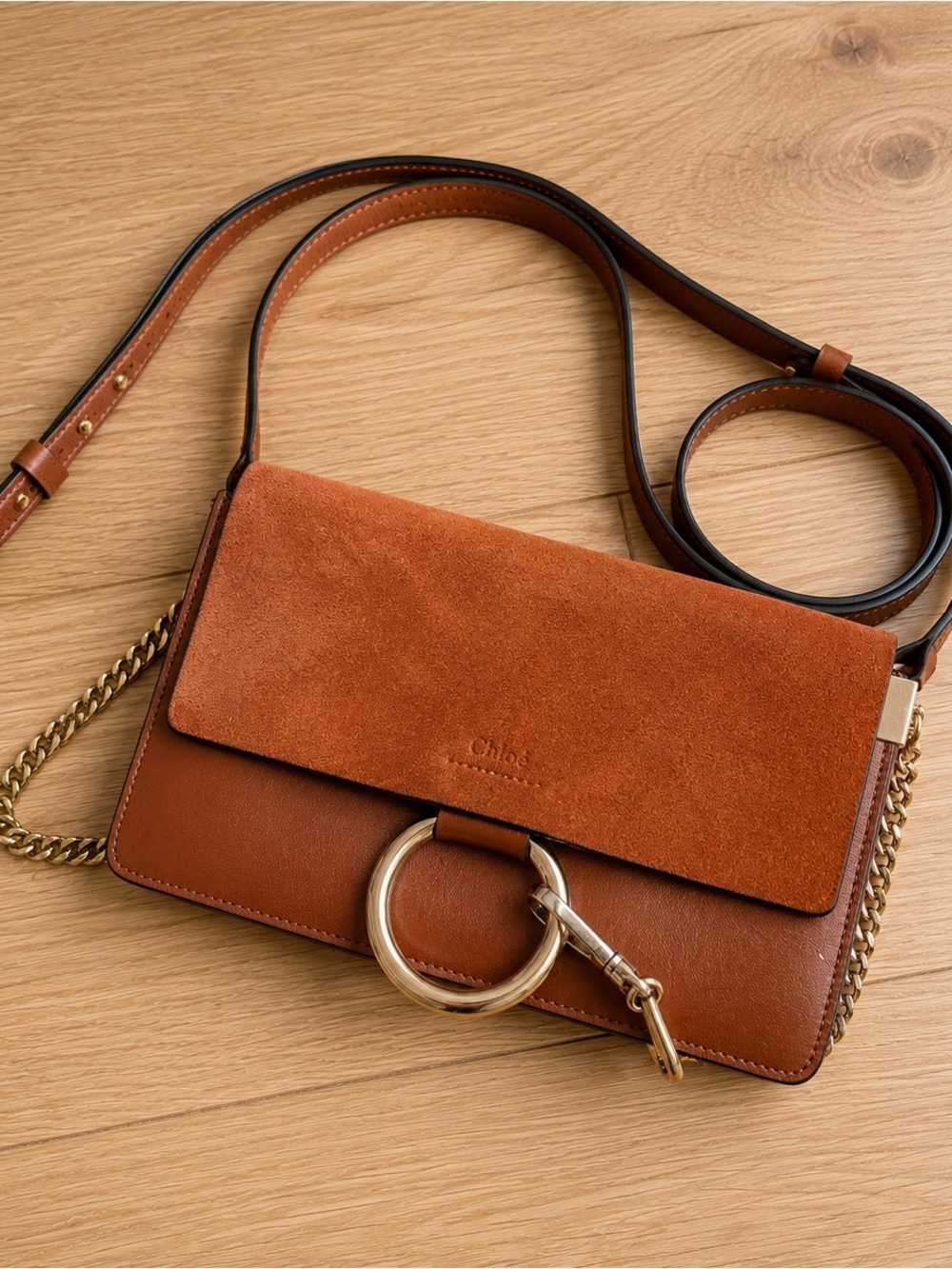 Chloe Faye Leather Shoulder Bag - Picture 4 of 5